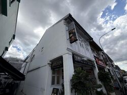 Macpherson Road (D13), Retail #580239741